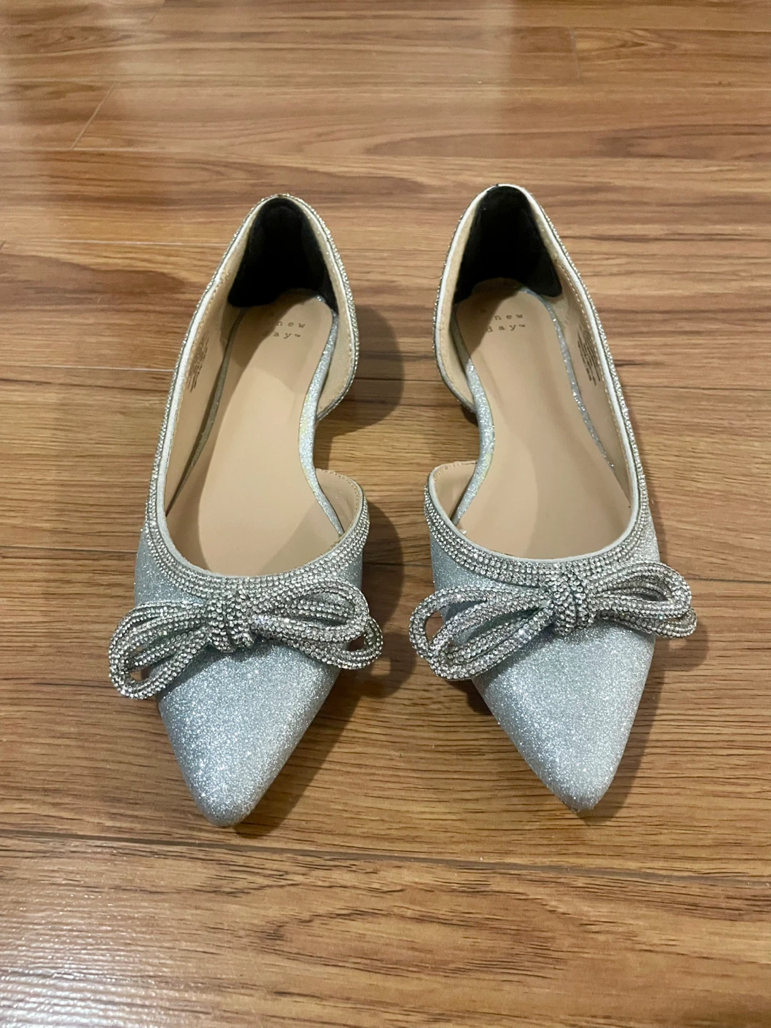 A New Day Silver Glitter Bow Flats Size 8