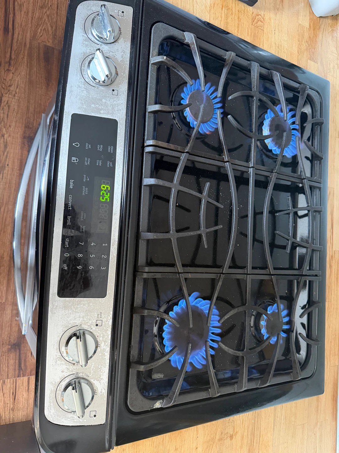 Frigid Air Gas/Electric Stove