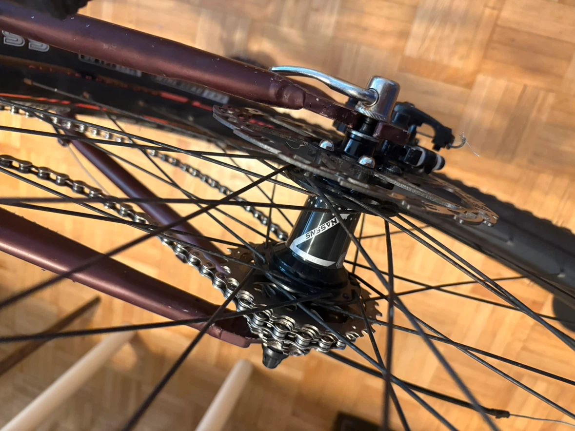 Mongoose mountain bike - photo 5