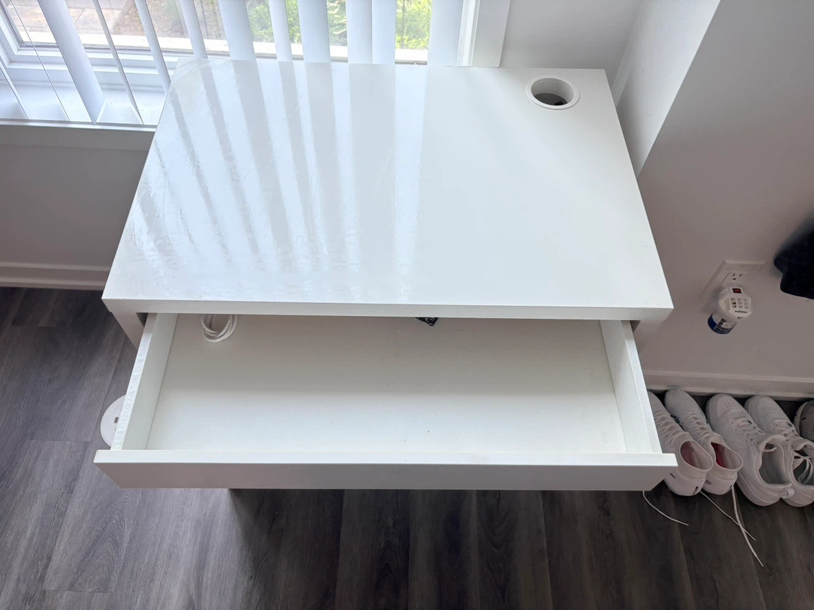 White ikea vanity desk - photo 2