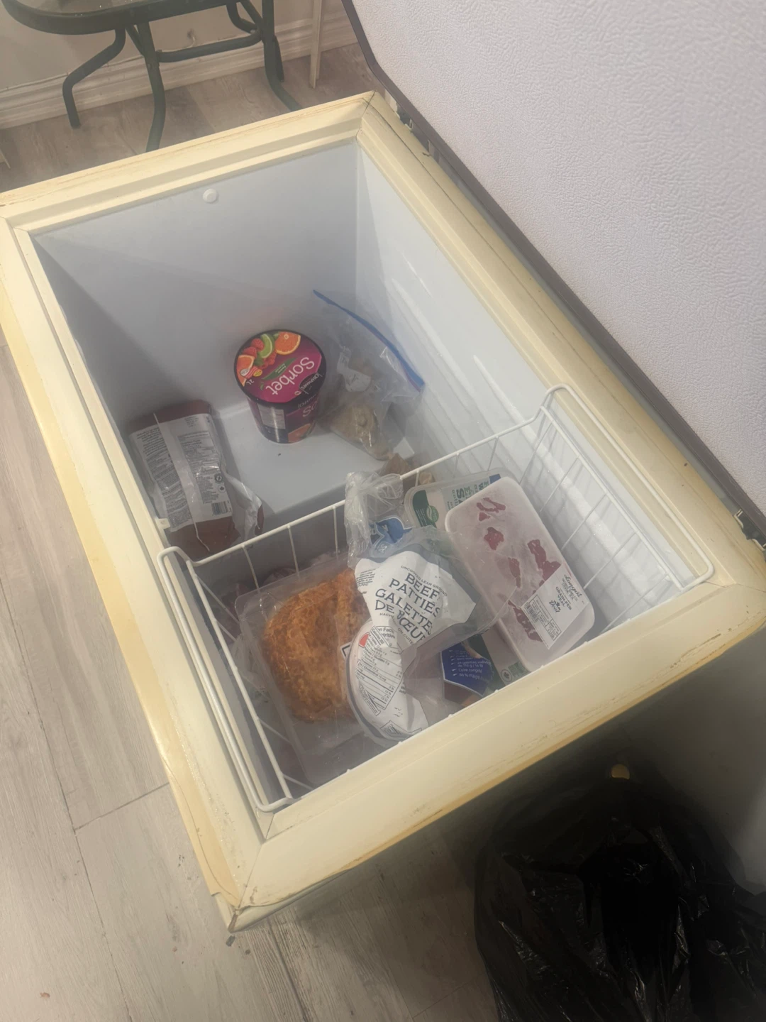 Kelvinator Chest Freezer - photo 5