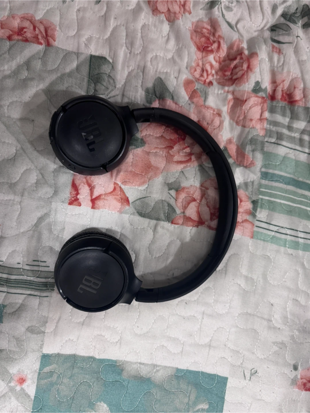 JBL Black Over-Ear Headphones