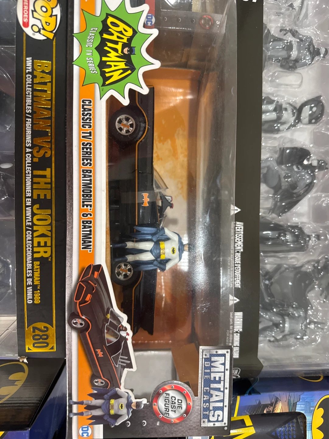 collector's set Batman Classic TV Series Batmobile Die-Cast Car - photo 3