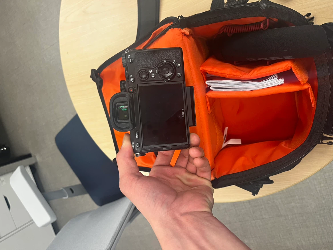 Sony Alpha a7 III Mirrorless Camera with 28-70mm Lens - photo 5