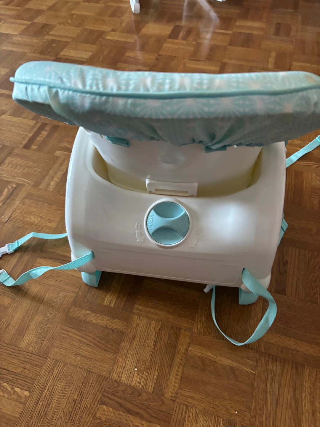 "" Booster Seat with Tray - photo 2