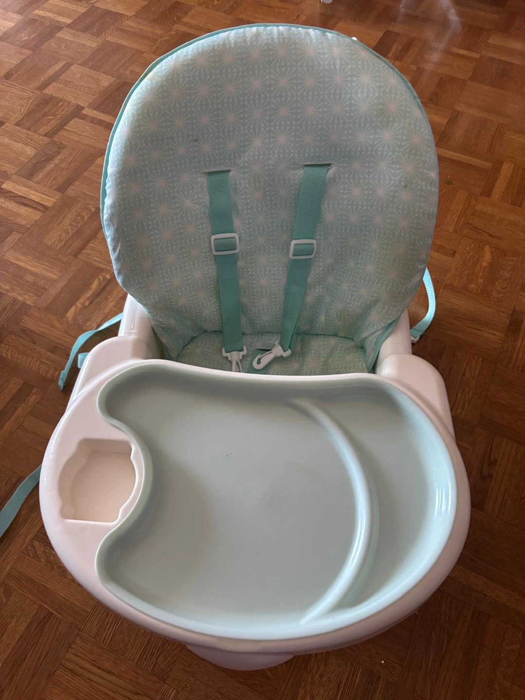 "" Booster Seat with Tray - photo 3