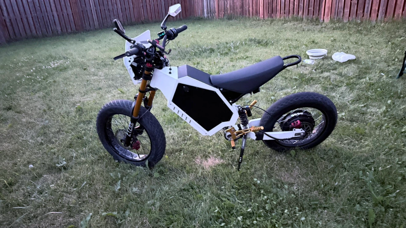 Electric Dirt Bike - 5000W 72V - photo 3