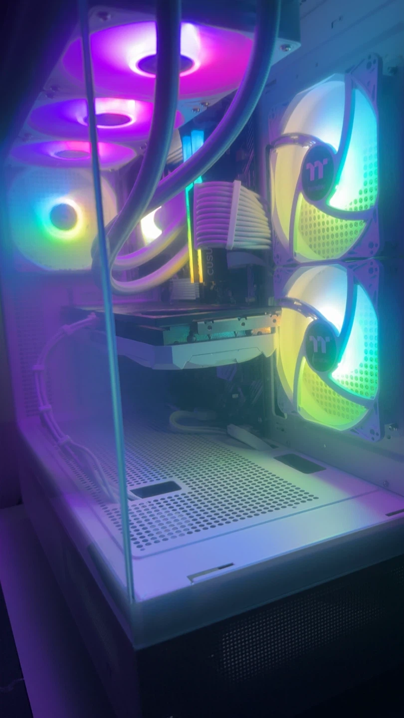 Epic white gaming pc | Ryzen 7 5700x - Rtx 4060ti - 32Gb DDR4 - photo 2