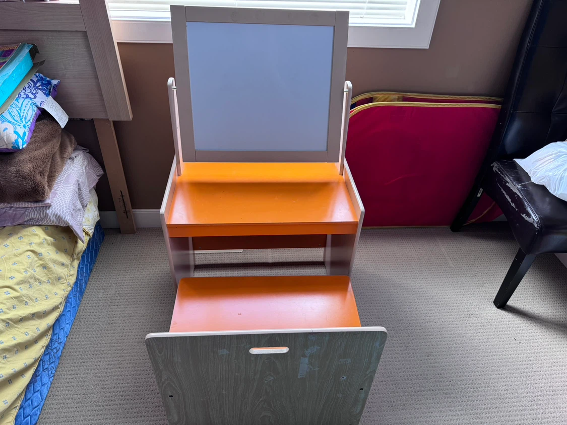 Children's Study table,Art Easel with Storage - photo 2