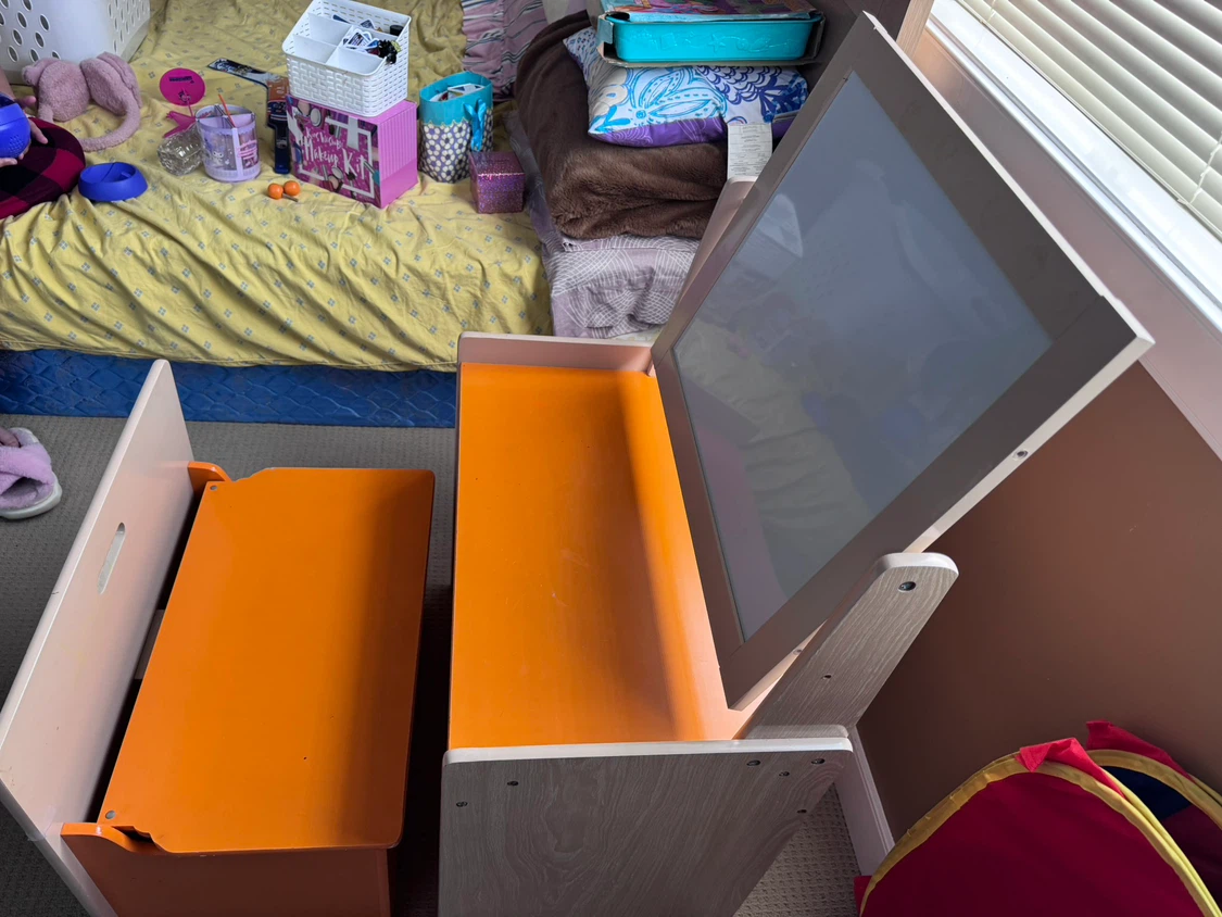 Children's Study table,Art Easel with Storage - photo 3