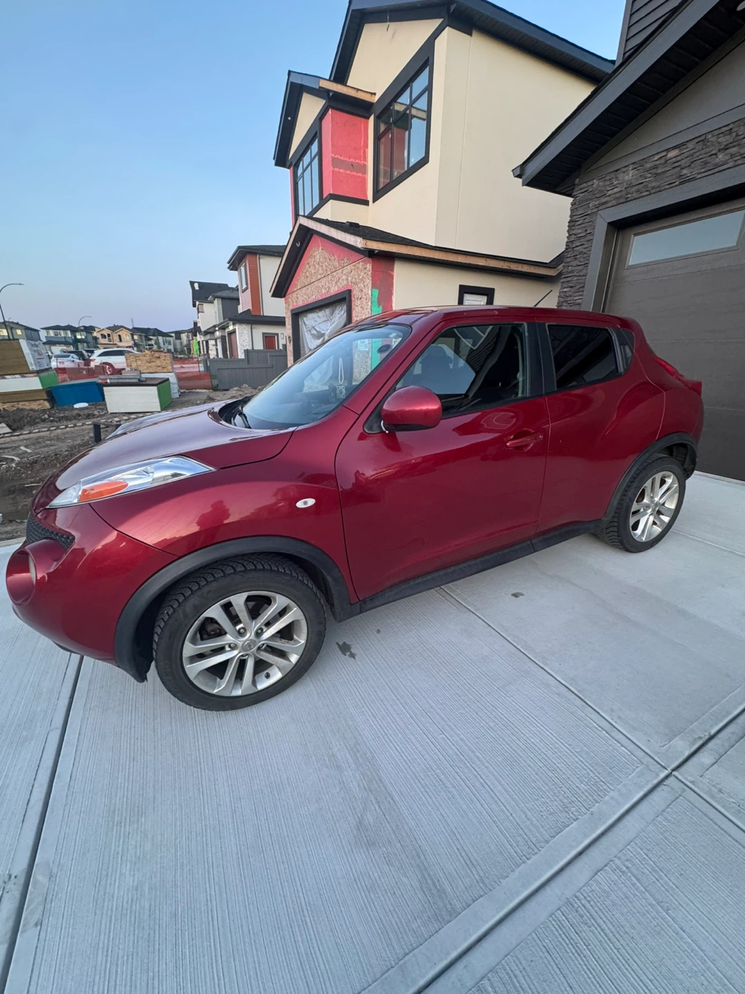 2012 Nissan Juke SV Red - photo 2