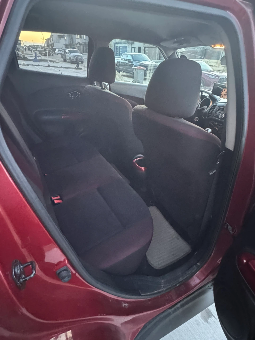 2012 Nissan Juke SV Red - photo 5