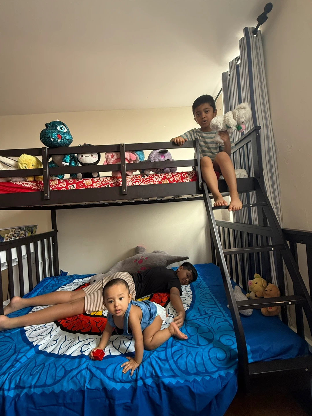 Bunk Bed with Comforter
