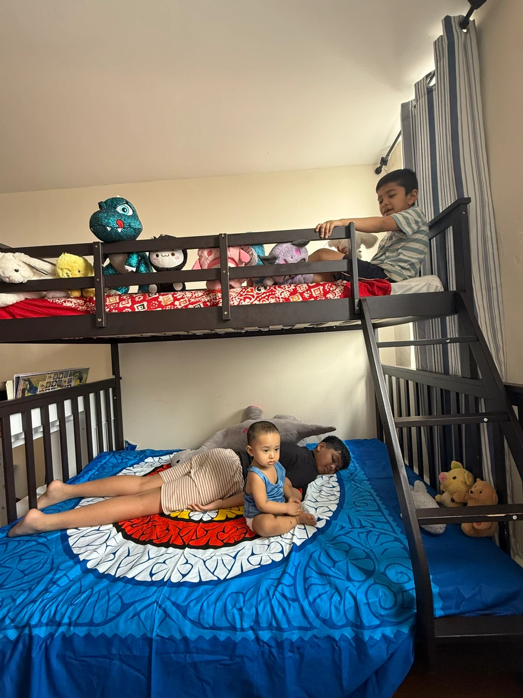 Bunk Bed with Comforter - photo 5