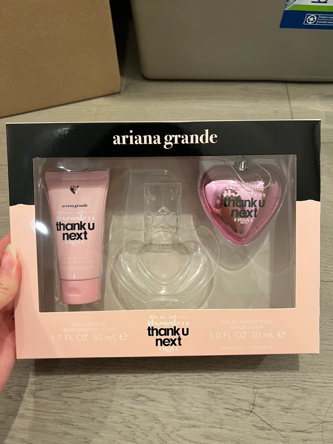Ariana Grande Thank U, Next gift set - photo 2
