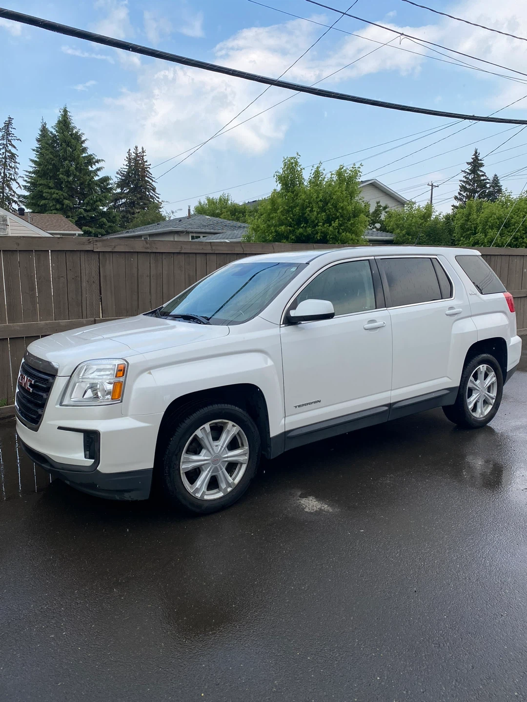 2017 GMC Terrain – Clean Title – Well Maintained – Great SUV - photo 3