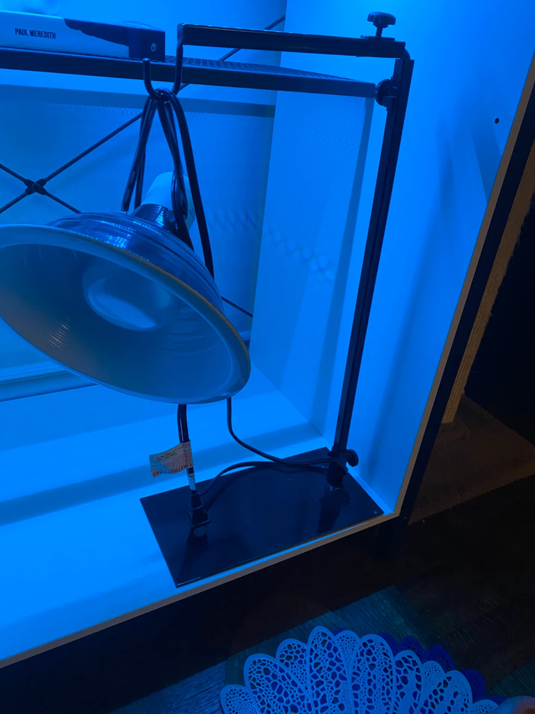 Reptile heat lamp with stand - photo 2