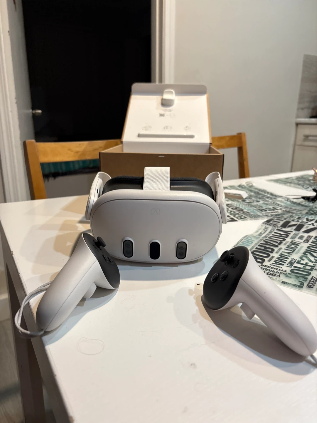 Meta Quest 3 VR Headset with Controllers - photo 3