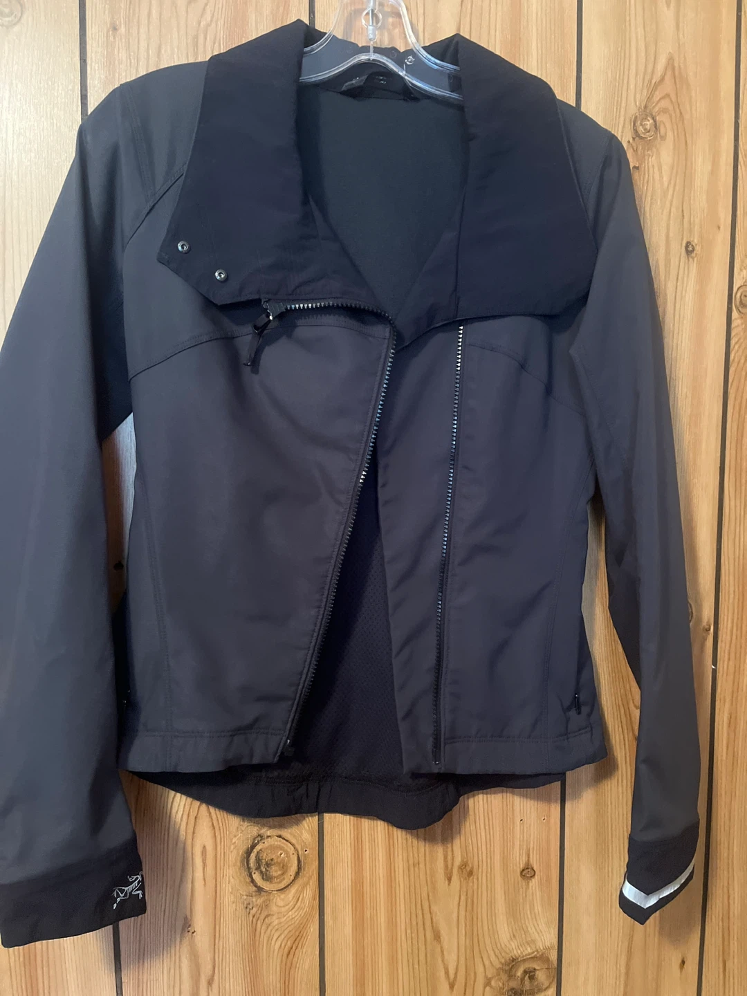 Arc'teryx Women's Black Jacket - photo 3