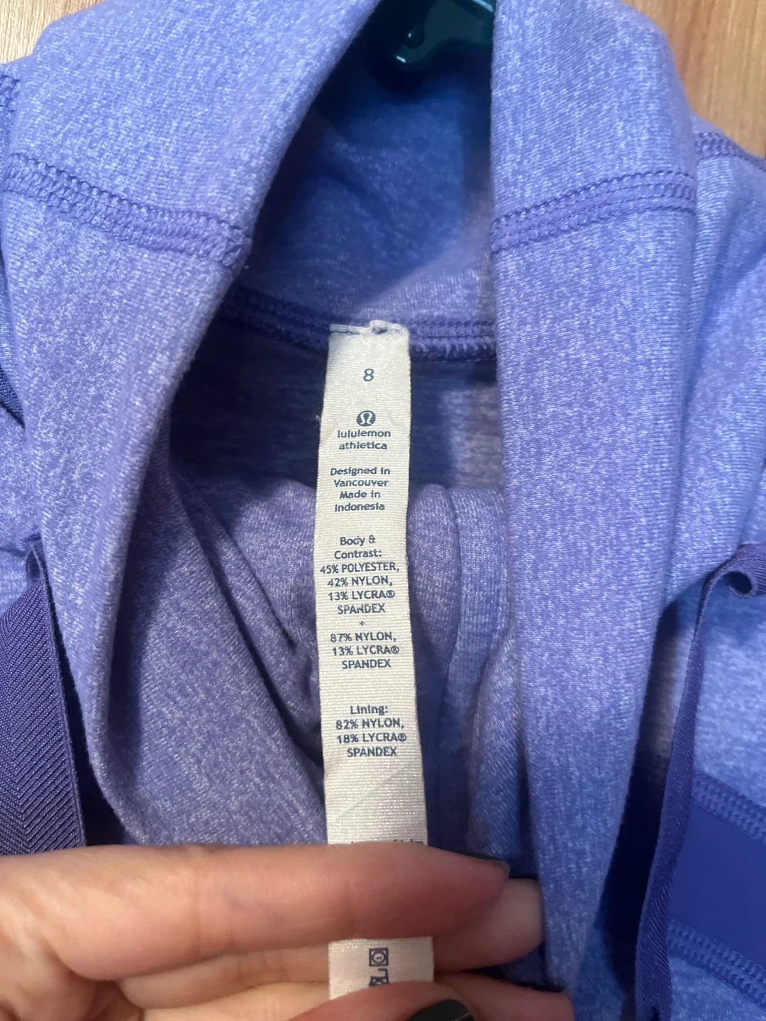Lululemon Athletica Hooded Jacket Size 8 - photo 5