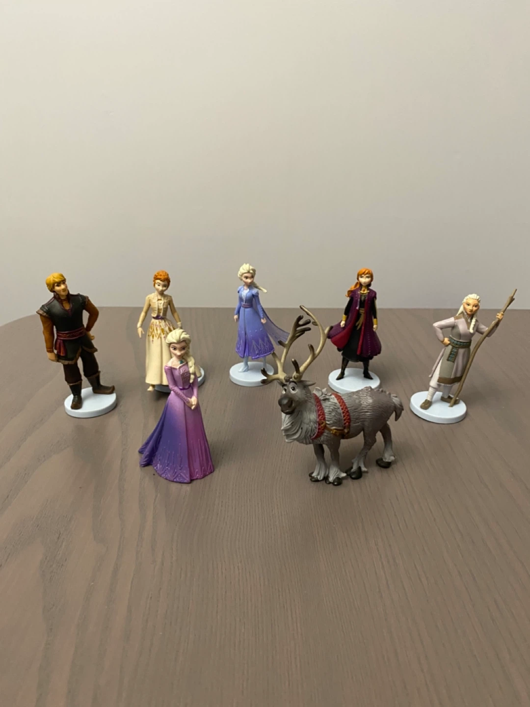 Disney Frozen 2 Deluxe Figurine Playset