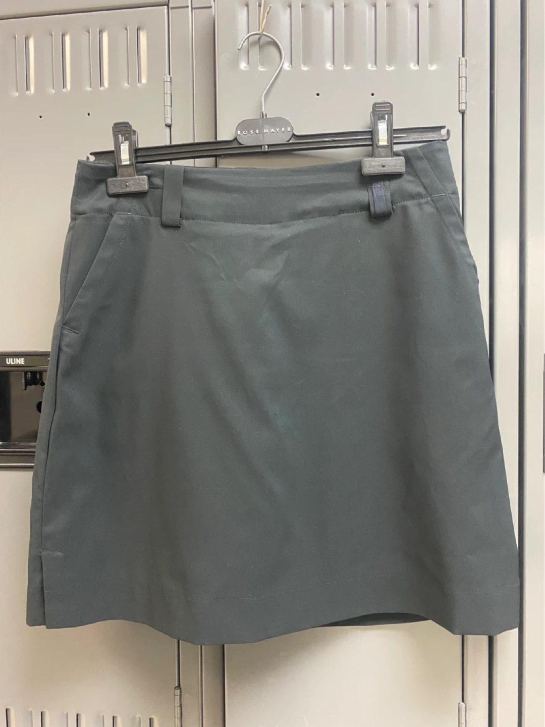 Nike Golf Women's Skirt Size 2