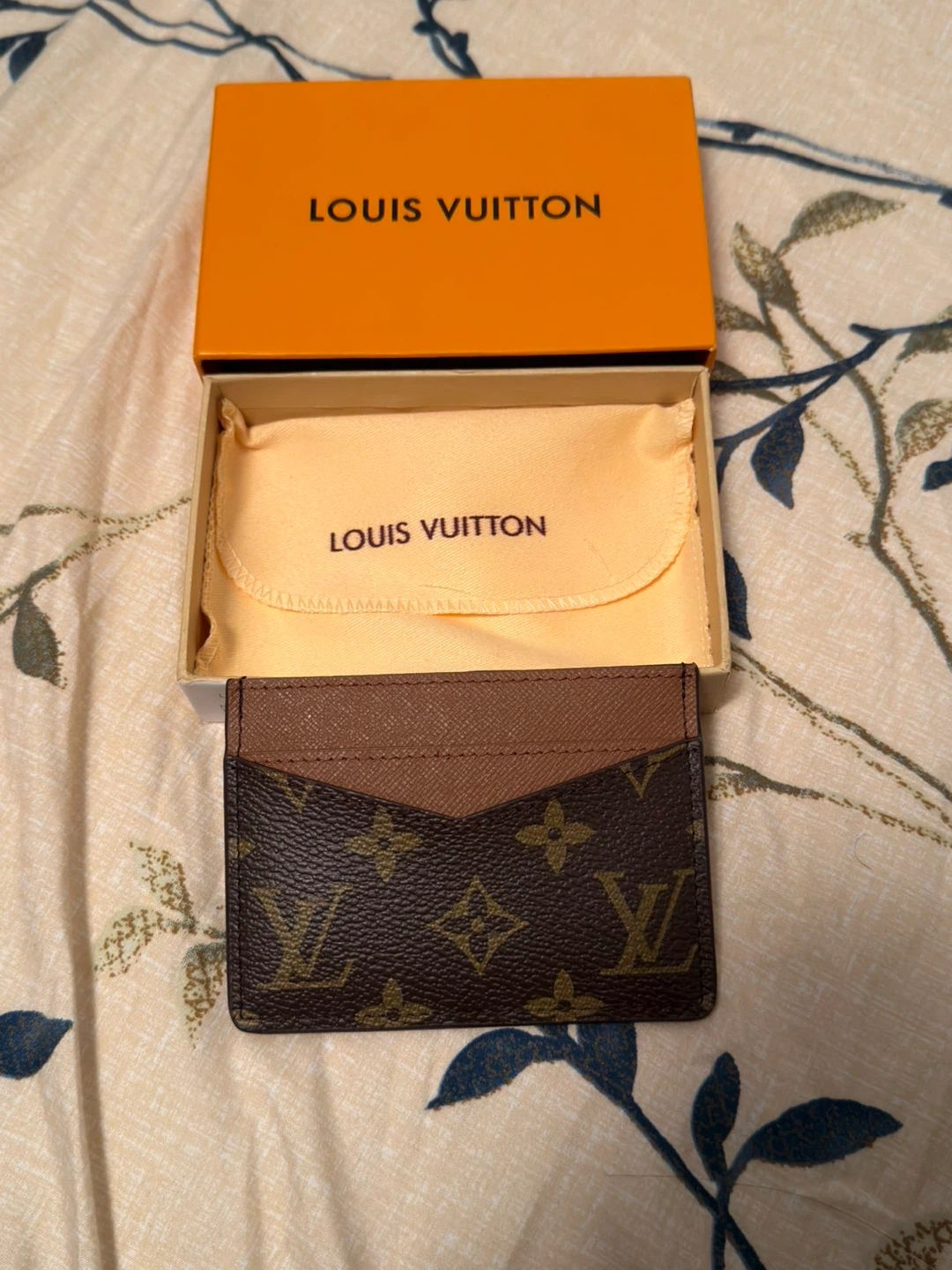 Louis Vuitton Cardholder Set