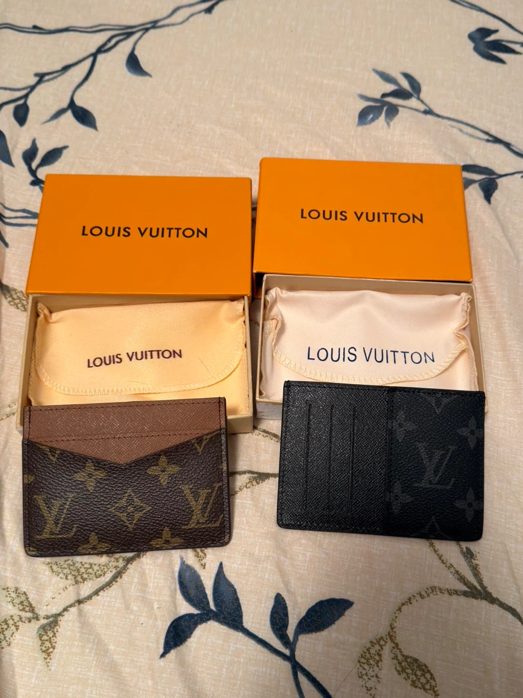 Louis Vuitton Cardholder Set - photo 4