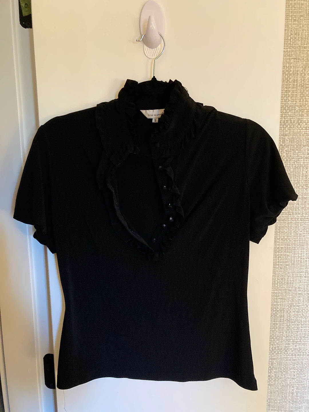 Mise au Point Black Ruffled Top Size 9