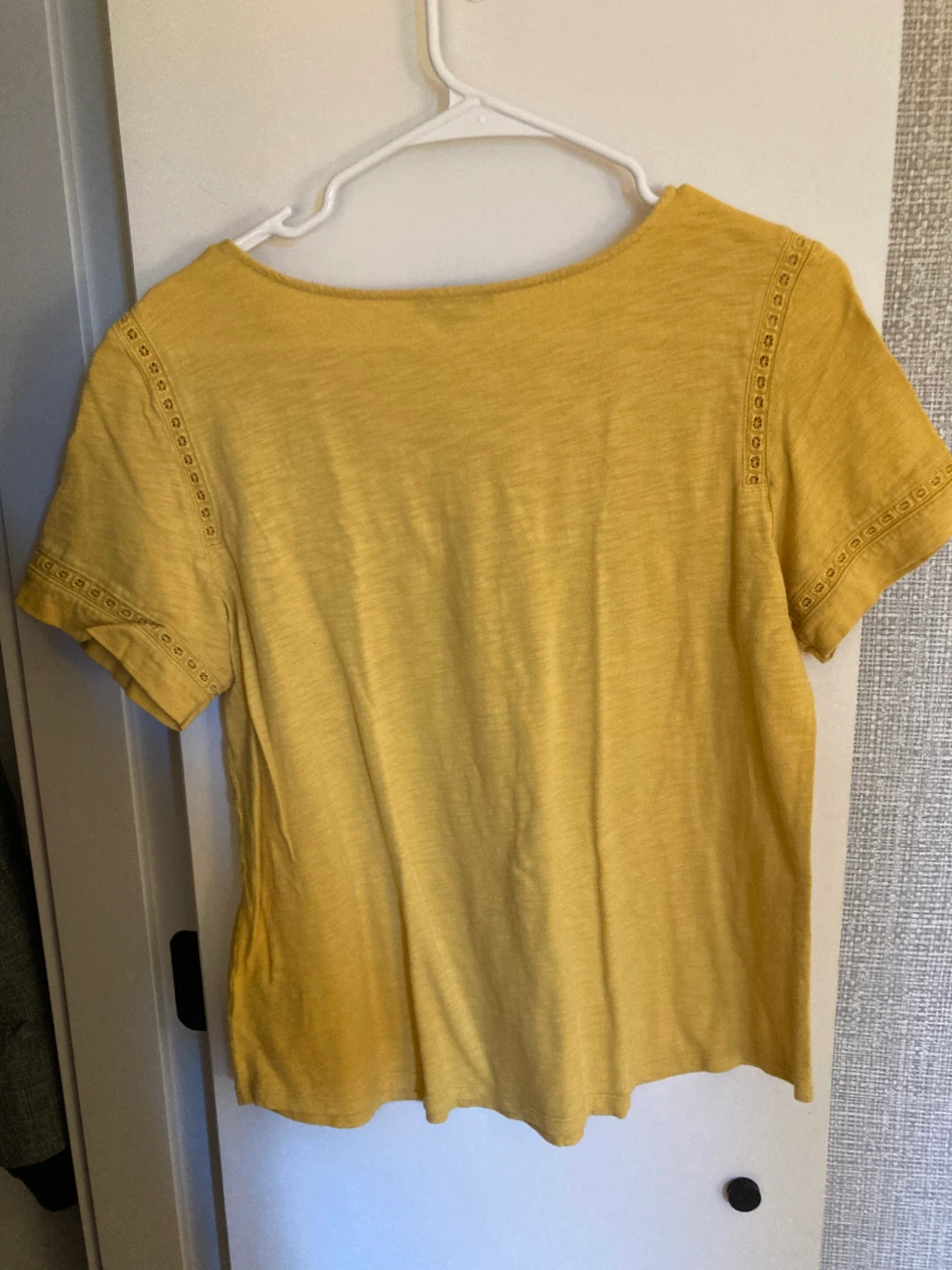 Hilary Radley Yellow Embroidered T-Shirt - photo 5