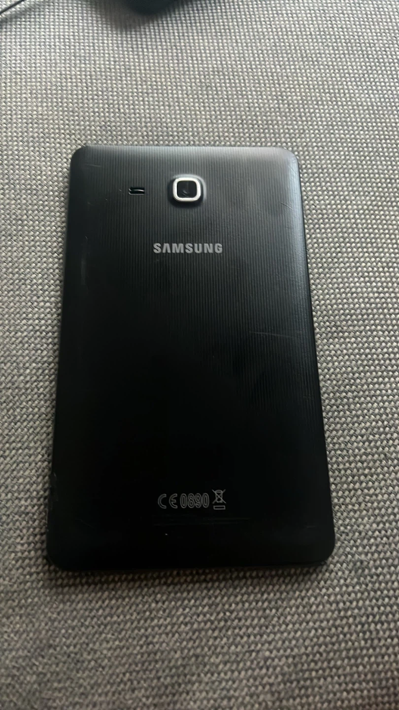 Samsung Tablet - photo 2