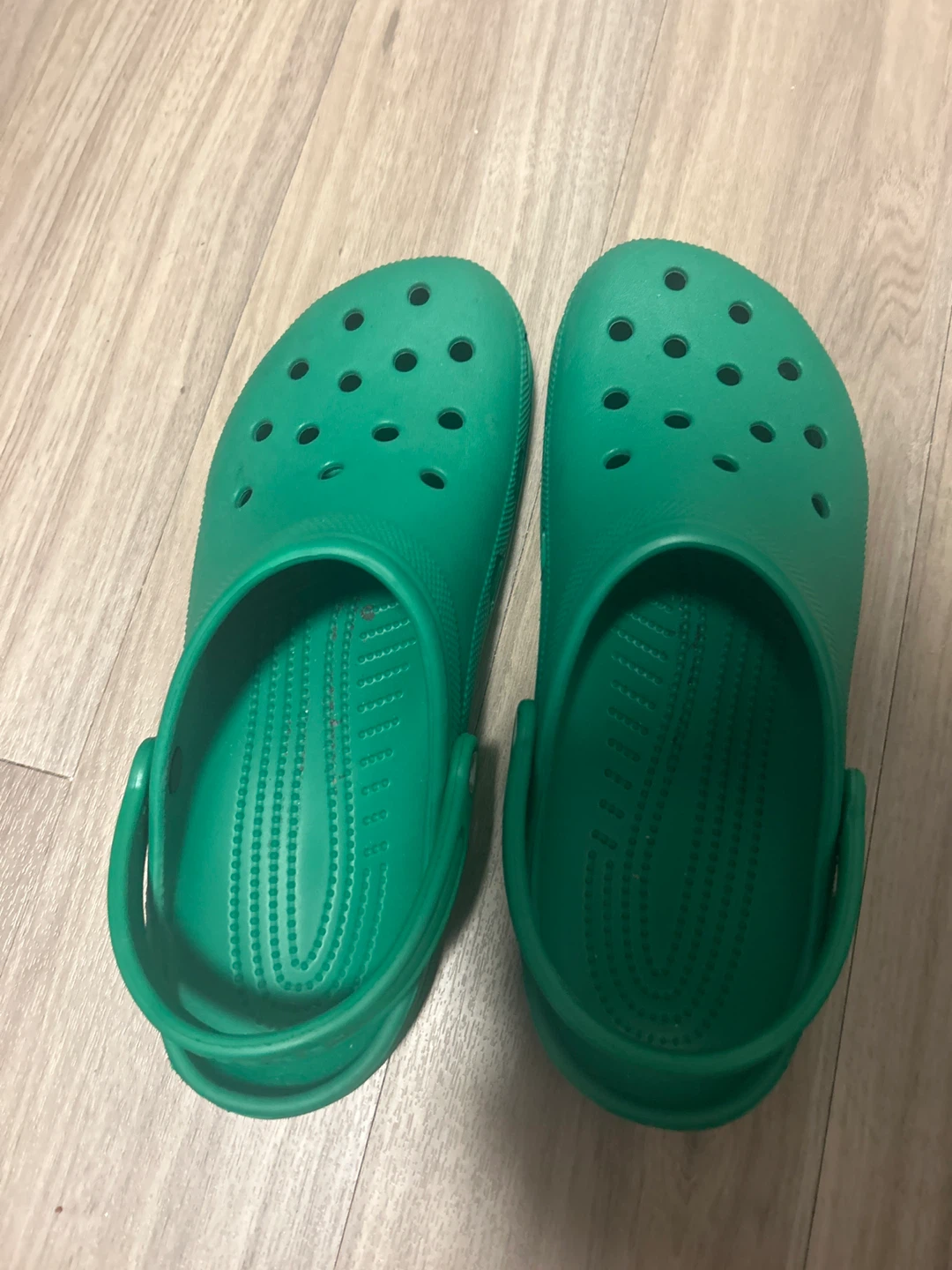 Crocs verts