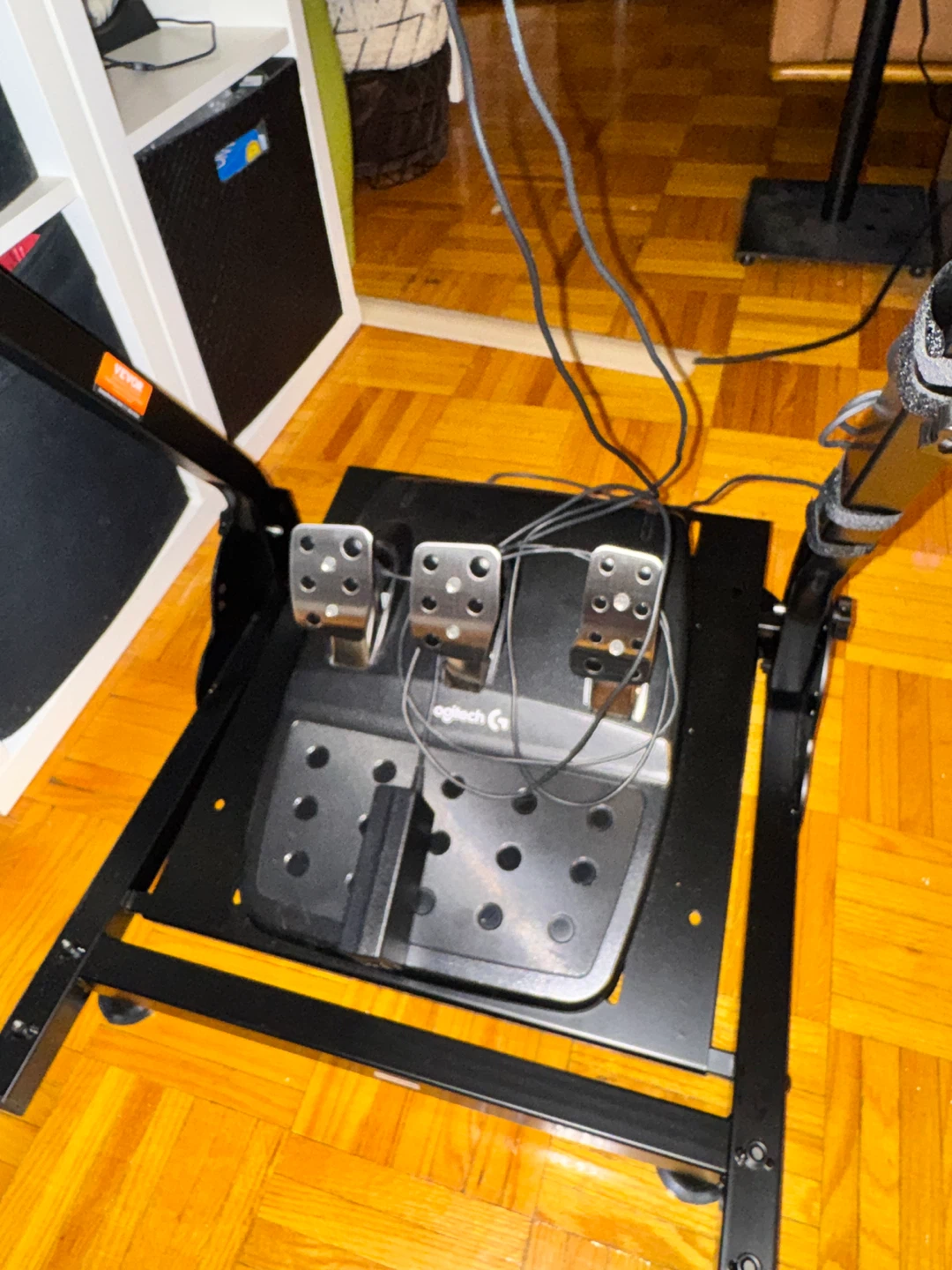 Logitech G29 Racing Wheel Pedals and Shifter - photo 5