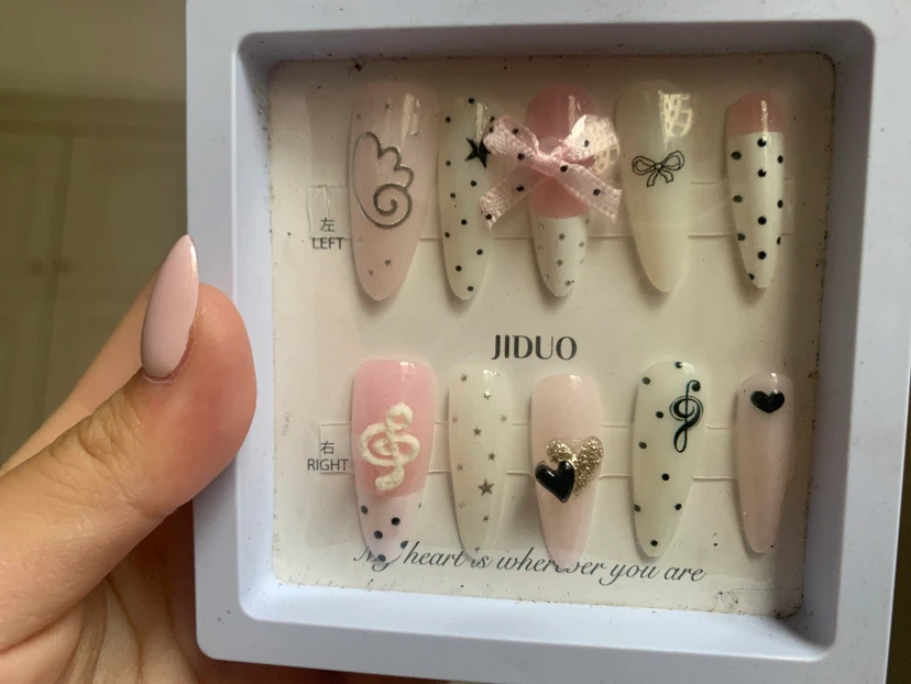BRAND NEW JIDUO Press-On Nails Set
