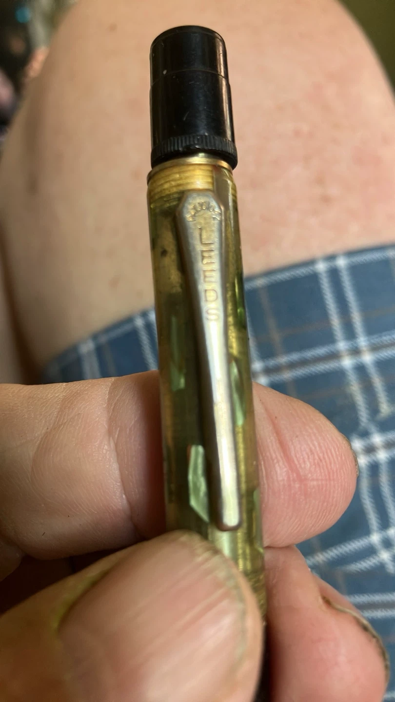 Leeds Mechanical Pencil - Black and Green