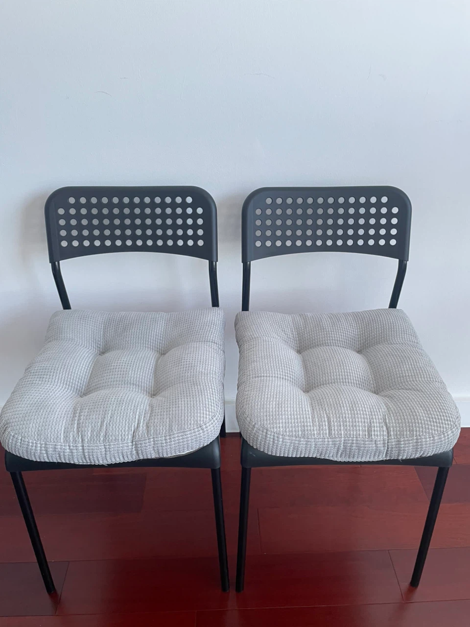 2 IKEA SANDSBERG Chairs - photo 3