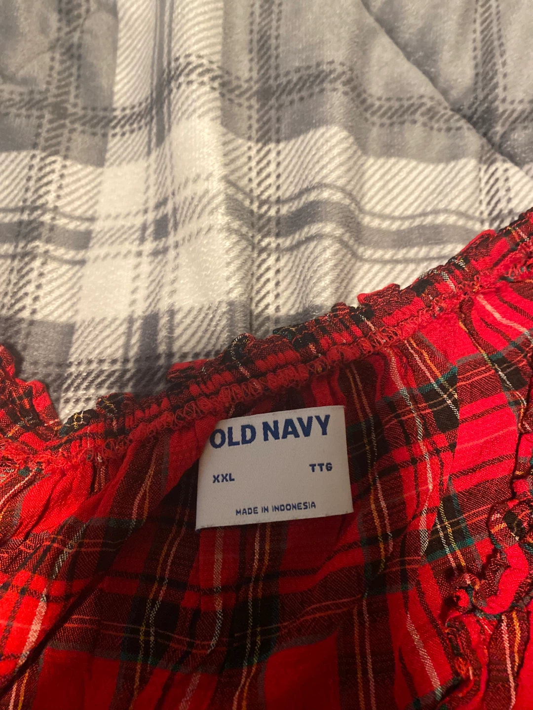 Women’s Old Navy Plaid Blouse Size XXL - photo 2