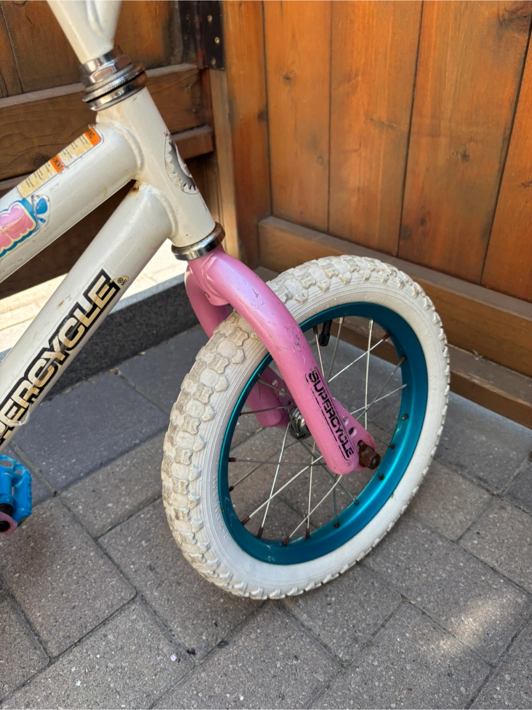 Supercycle Kids Bike with Training Wheels - photo 3