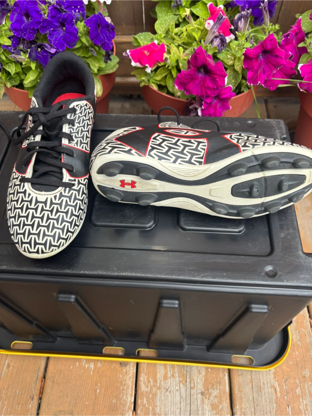 Under Armour Football Cleats Size 3.5Y