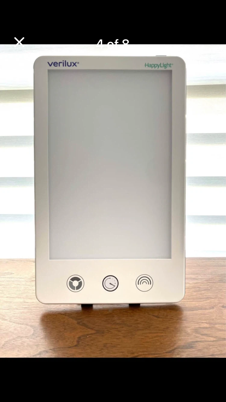 Verilux HappyLight “Luxe” LED light therapy lamp - photo 4