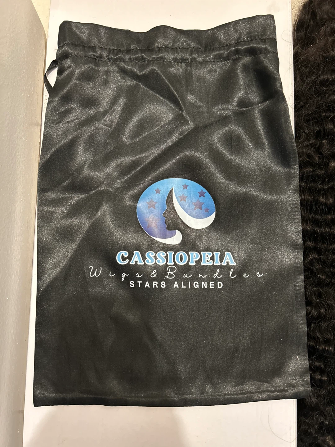 BRAND NEW Cassiopeia 13x6 HD Lace Front Wig - Burmese Curly 22" - photo 4