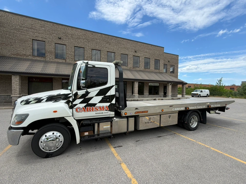 Flatbed Tow Truck - photo 2