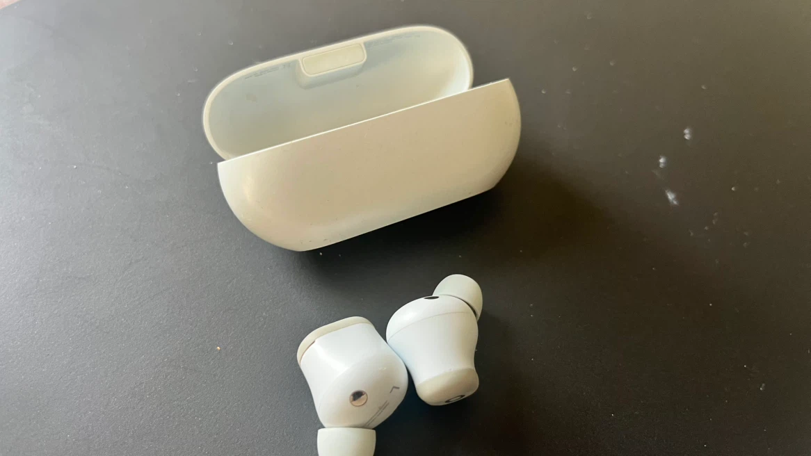 Beats Studio Buds