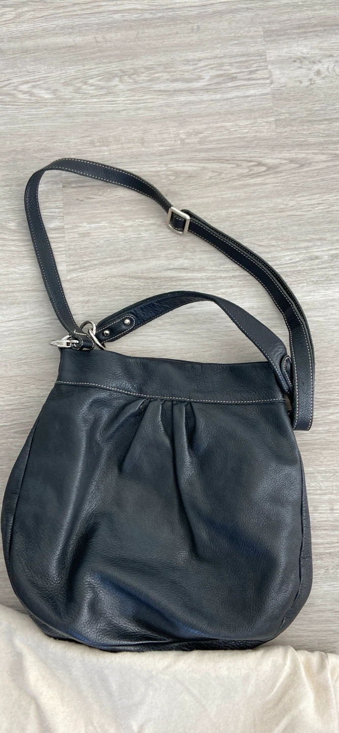 Roots Black Leather Shoulder Bag - photo 2
