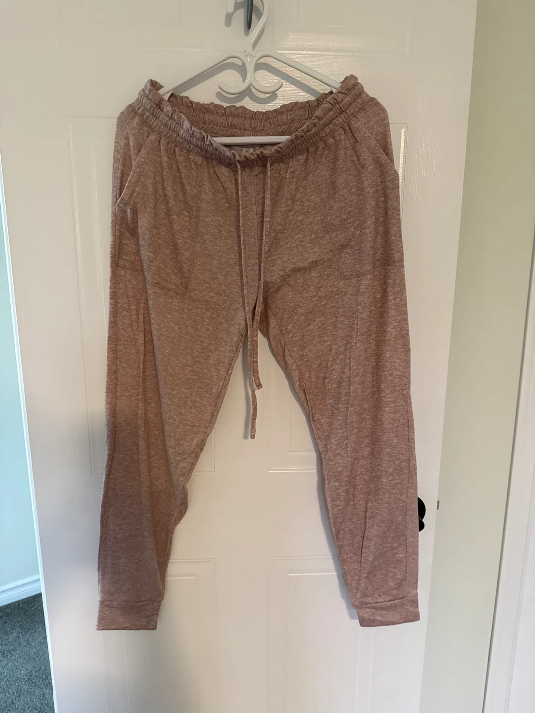 Light Pink "Be Mine" V-Neck T-Shirt and Jogger Set - photo 2