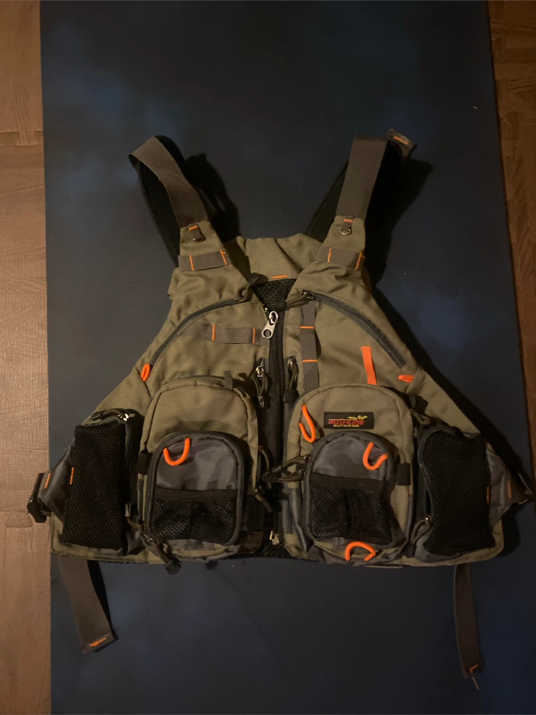 Fishing vest