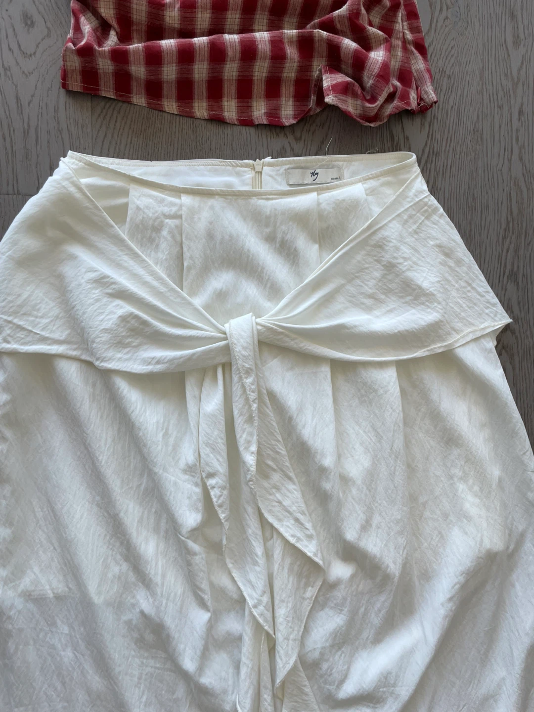 YBY Red Plaid Halter Top & White Skirt Set Size M - photo 2