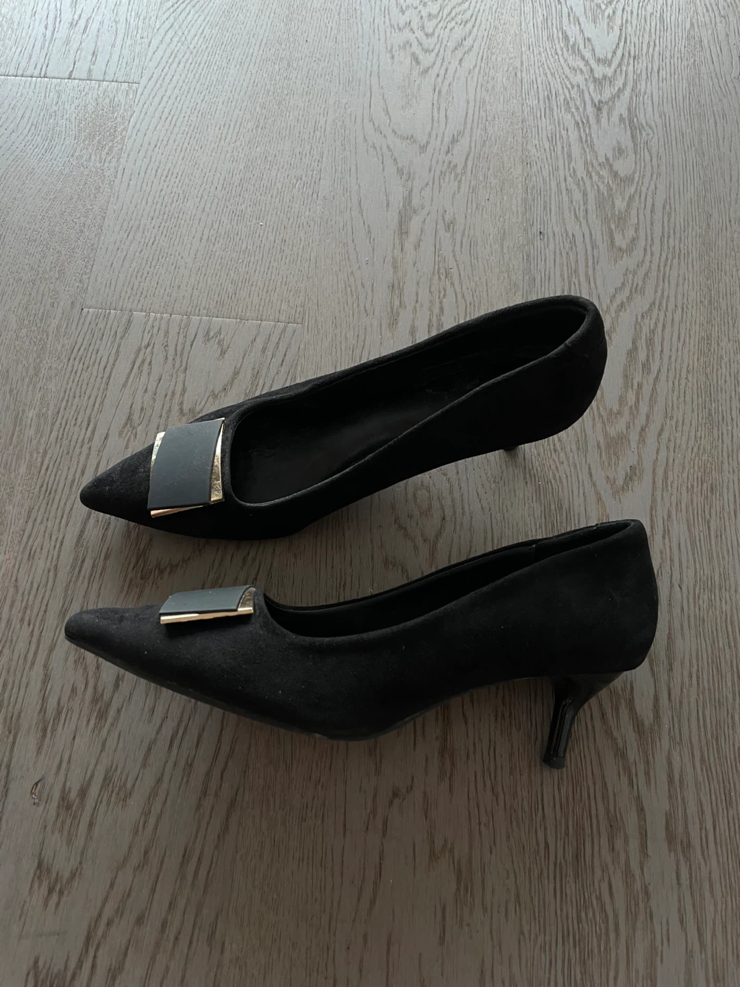 Black Suede Heels with Gold Buckle - photo 3