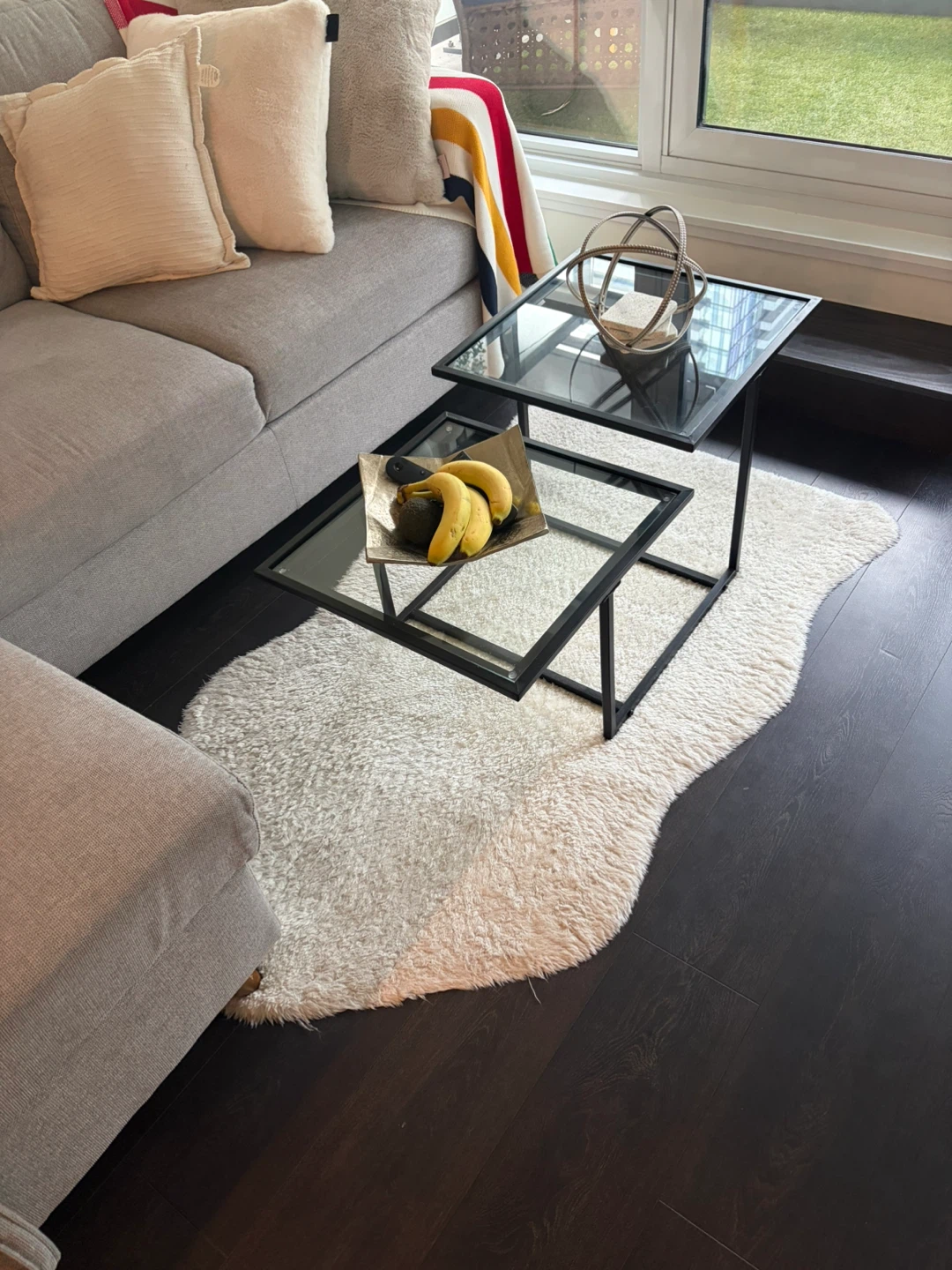 Cloud shaped carpet