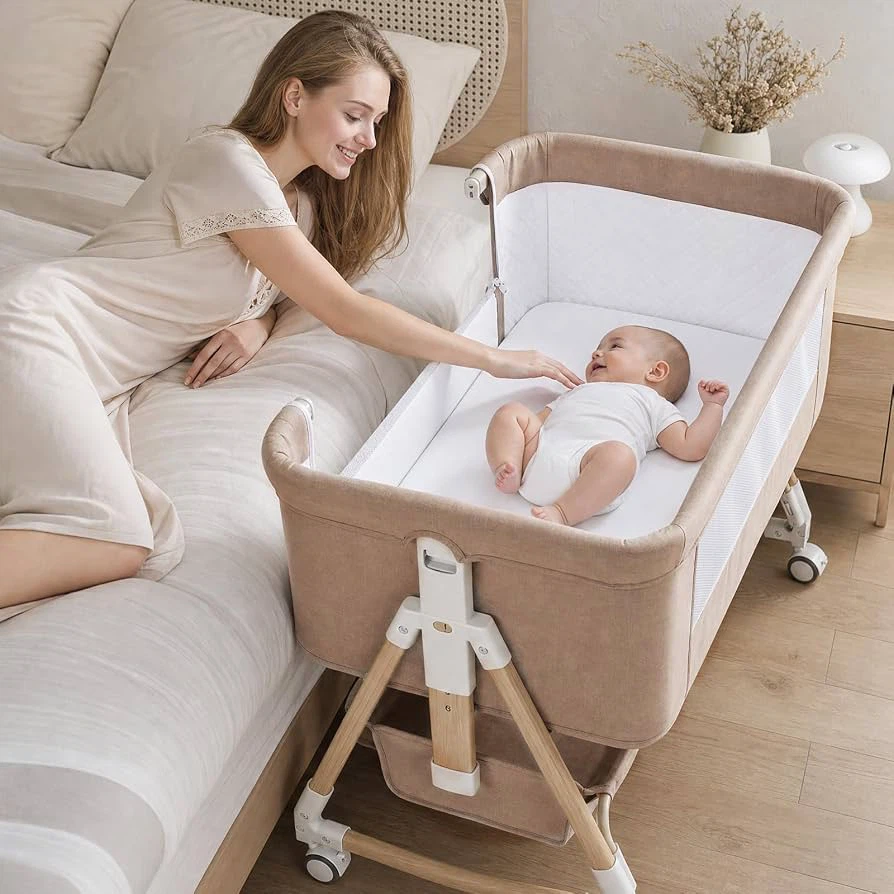 🔥 Brand NEW – 3-in-1 Baby Bassinet Bedside Sleeper (Khaki)